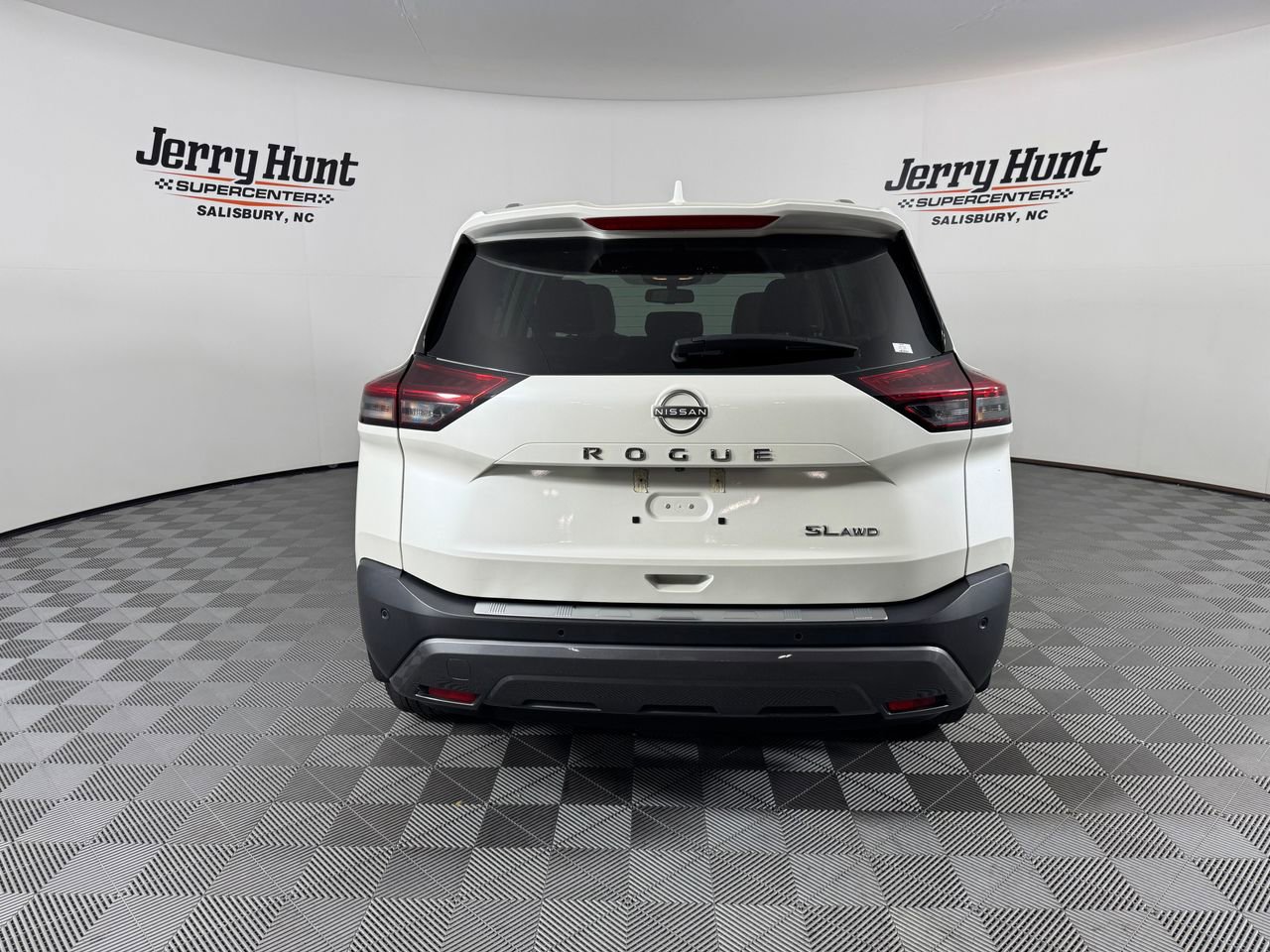 Used 2023 Nissan Rogue SL image 10