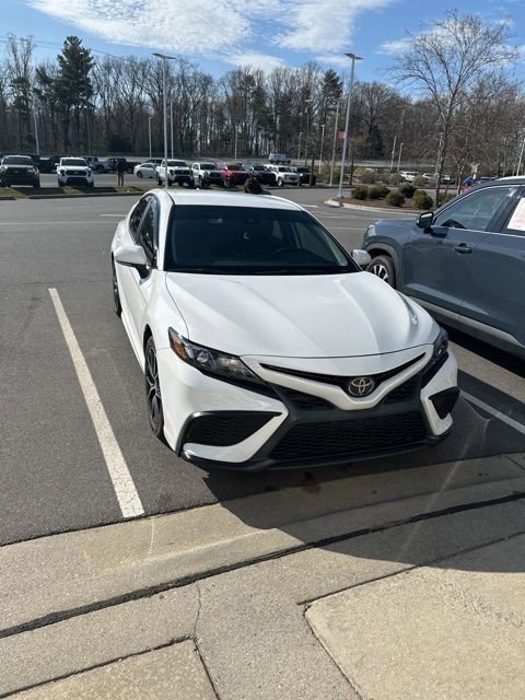 Used 2023 Toyota Camry SE