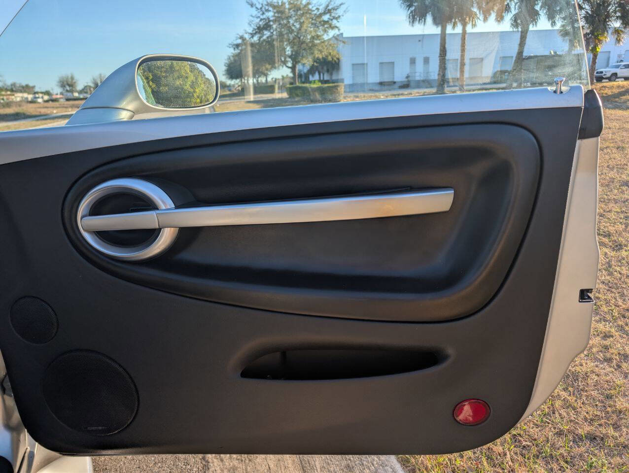 Used 2004 Chevrolet SSR w/ Preferred Equipment Group image 11