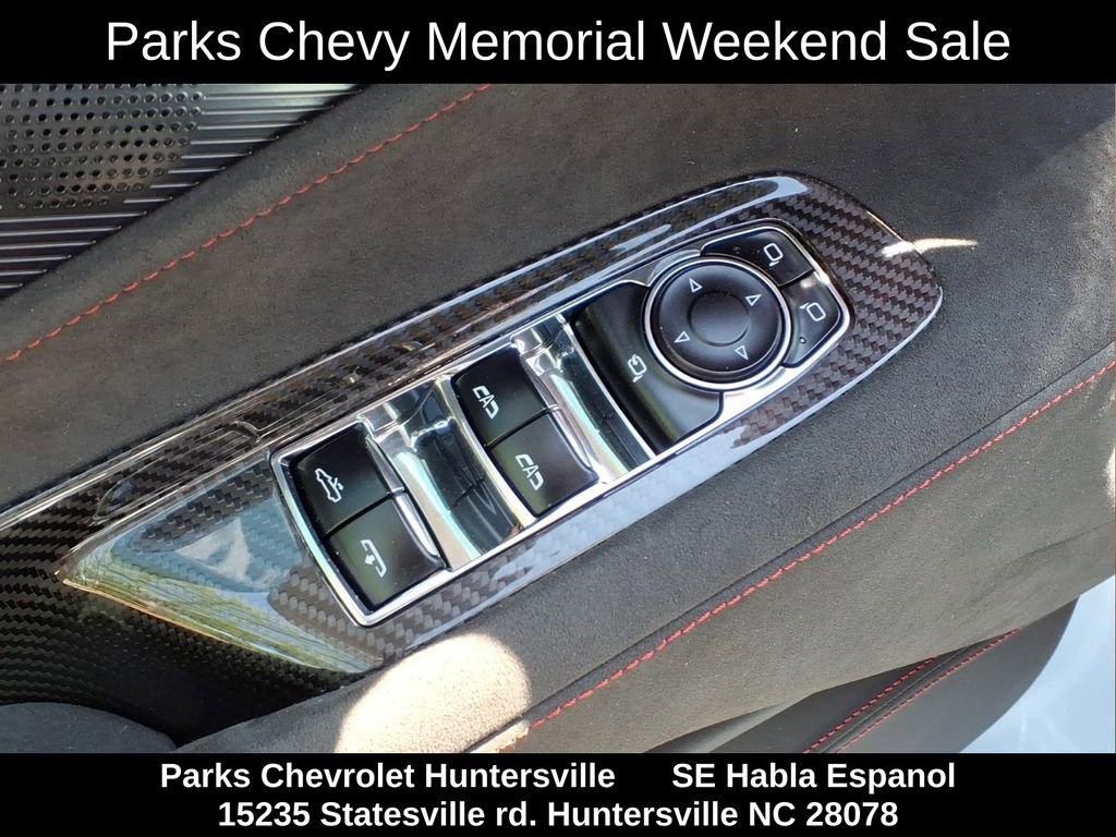Used 2023 Chevrolet Corvette Stingray Premium Conv w/ Z51 Performance Package RWD image 19