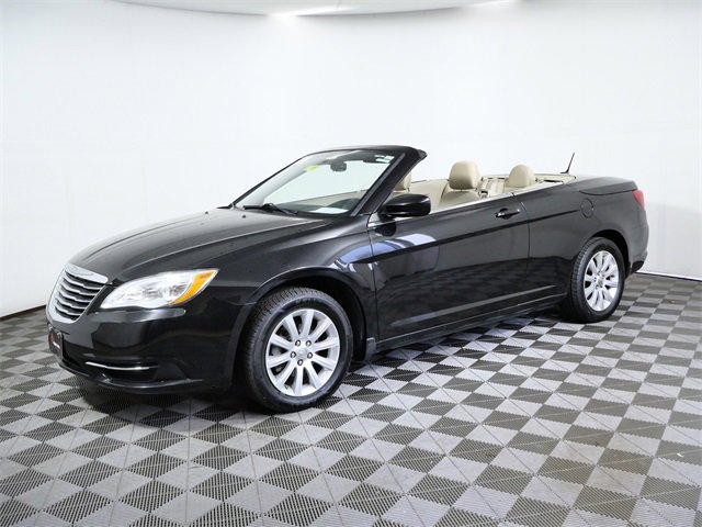 Used 2013 Chrysler 200 Touring image 5