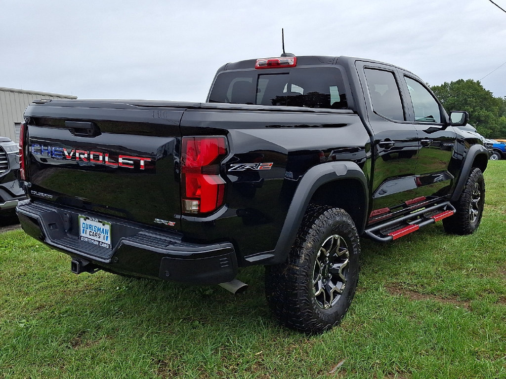 Used 2024 Chevrolet Colorado ZR2 w/ Technology Package AWD/4WD image 6