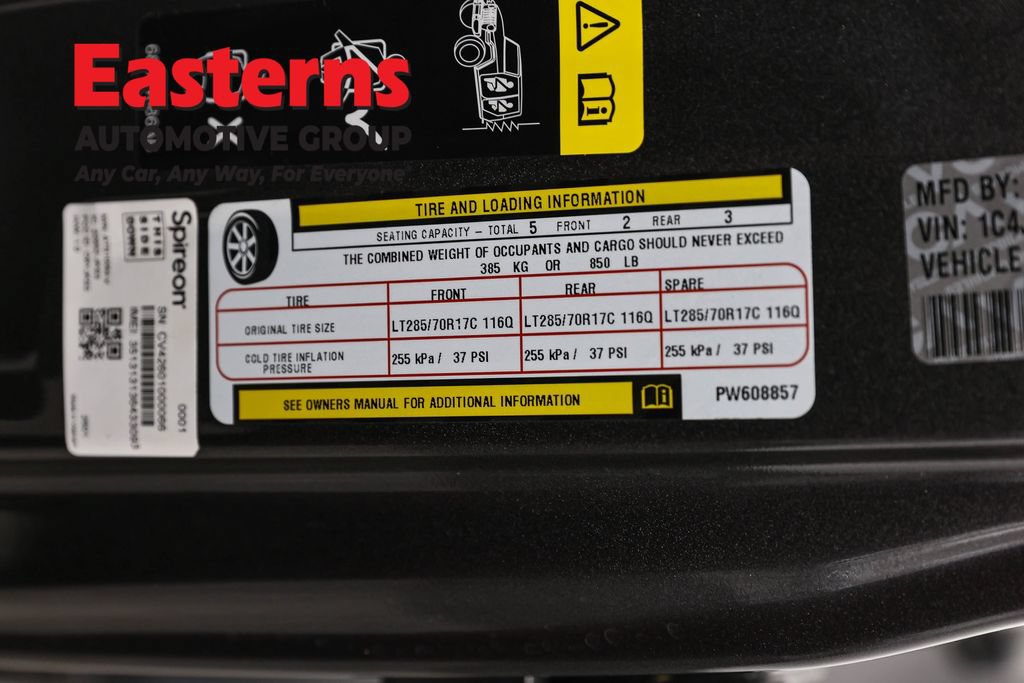 Used 2023 Jeep Wrangler Unlimited Rubicon 4xe w/ Cold Weather Group AWD/4WD image 36
