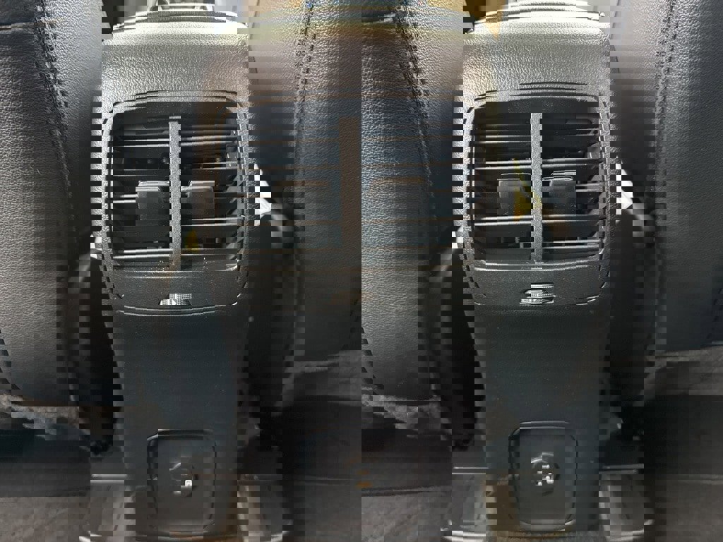 Used 2022 Ford Escape SEL image 26