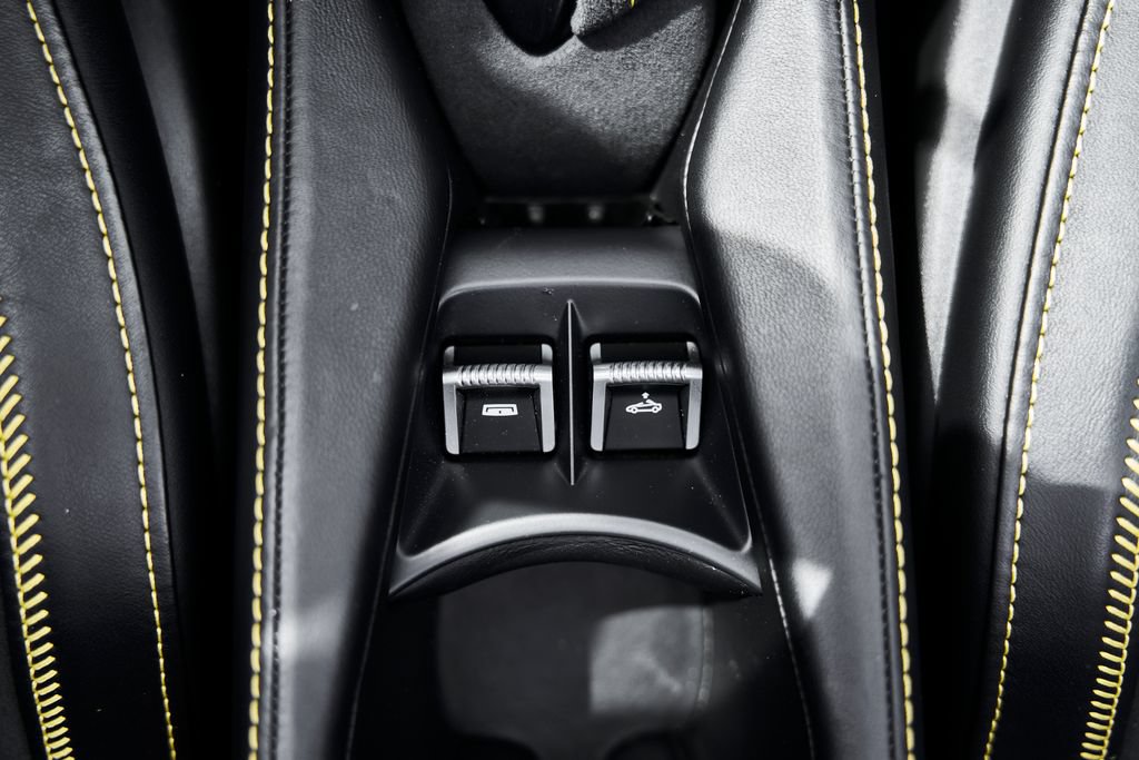 Used 2021 McLaren 720S Luxury RWD image 58