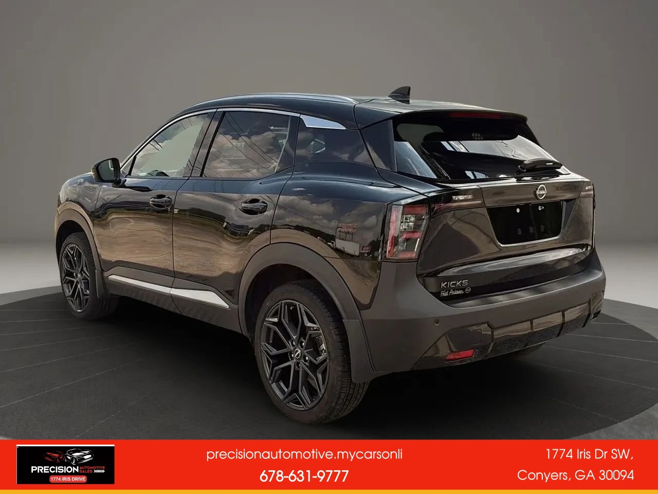 Used 2025 Nissan Kicks SR FWD image 4