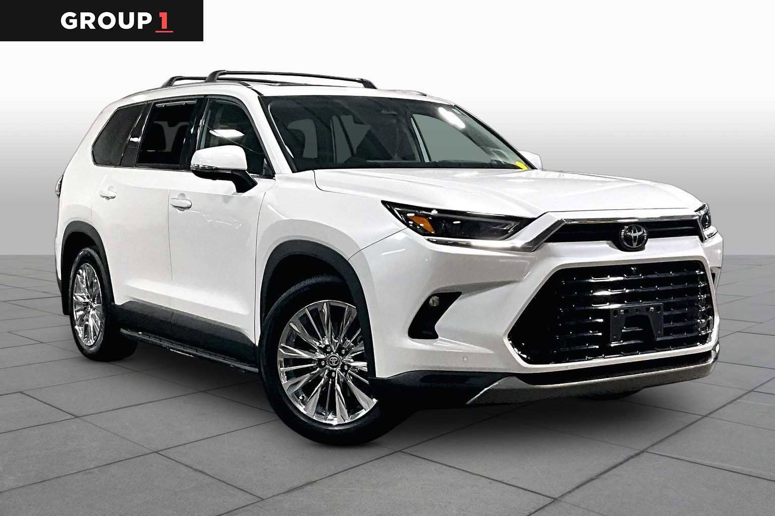 Certified 2024 Toyota Grand Highlander AWD image 3