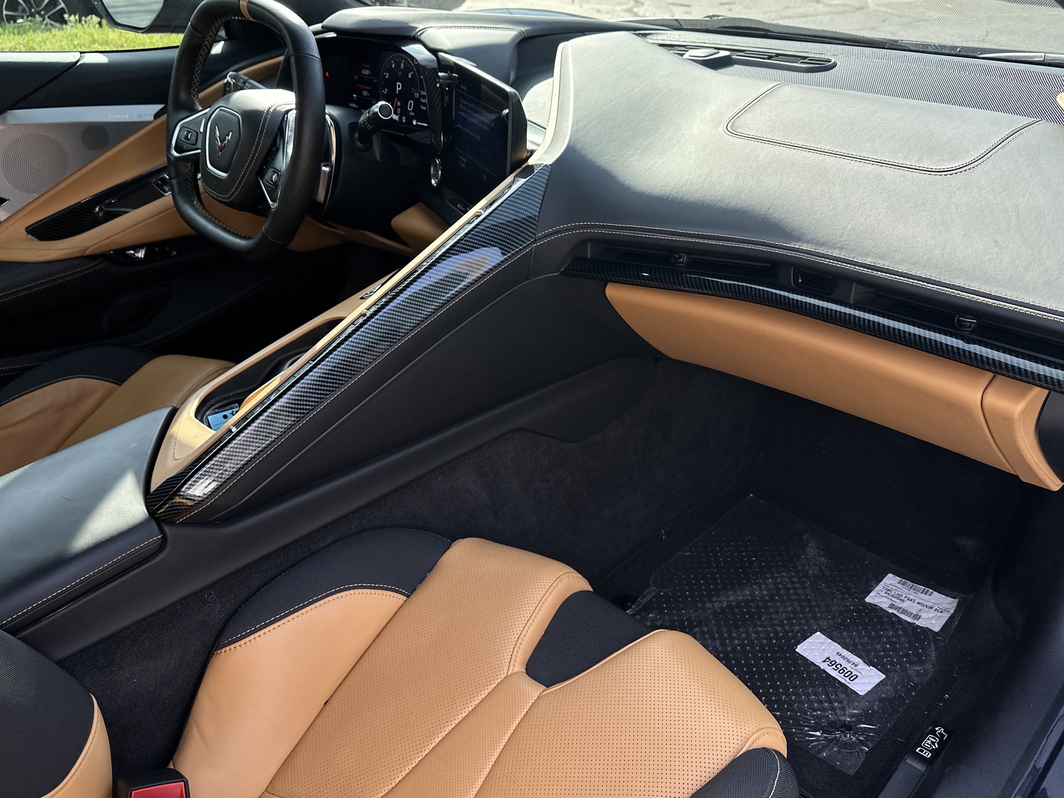 Used 2020 Chevrolet Corvette Stingray Premium Cpe w/ 3LT Preferred Equipment Group image 17