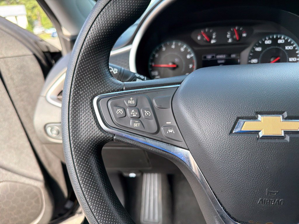 Used 2025 Chevrolet Malibu LT FWD image 16