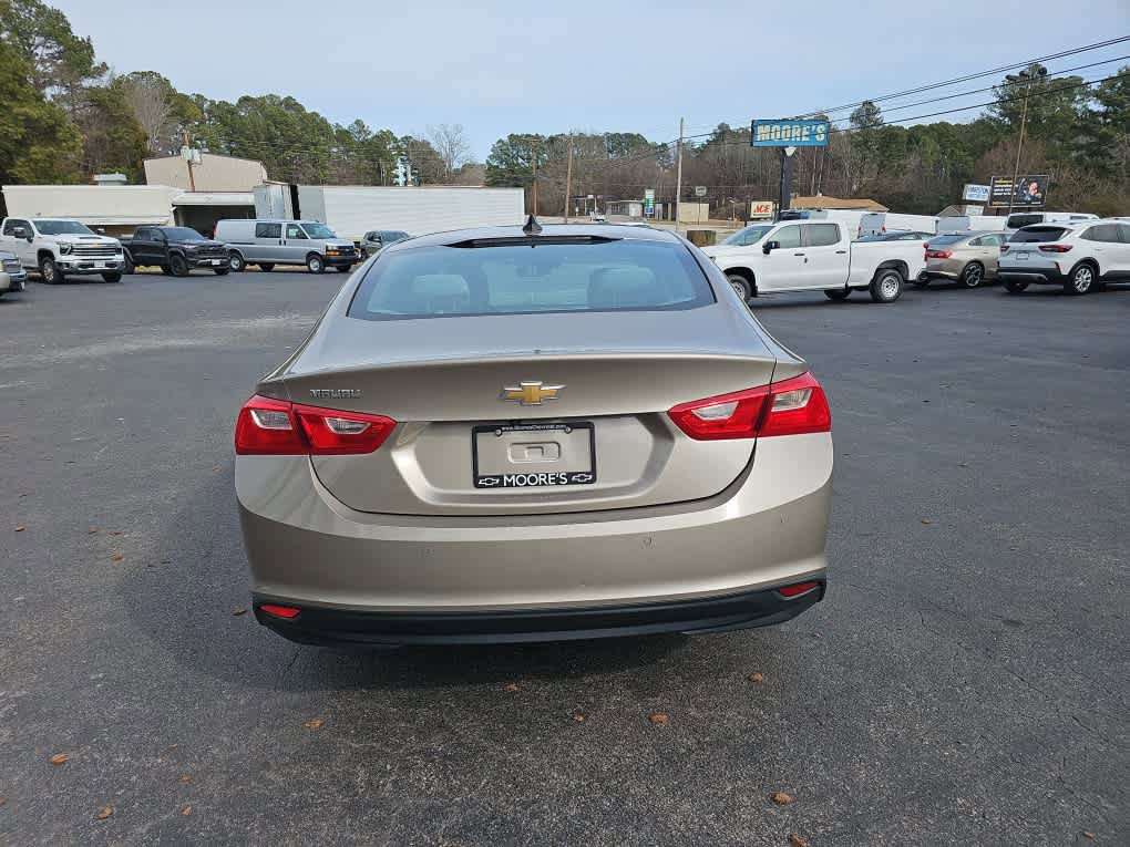 Used 2022 Chevrolet Malibu LS w/ Driver Confidence Package II FWD image 3