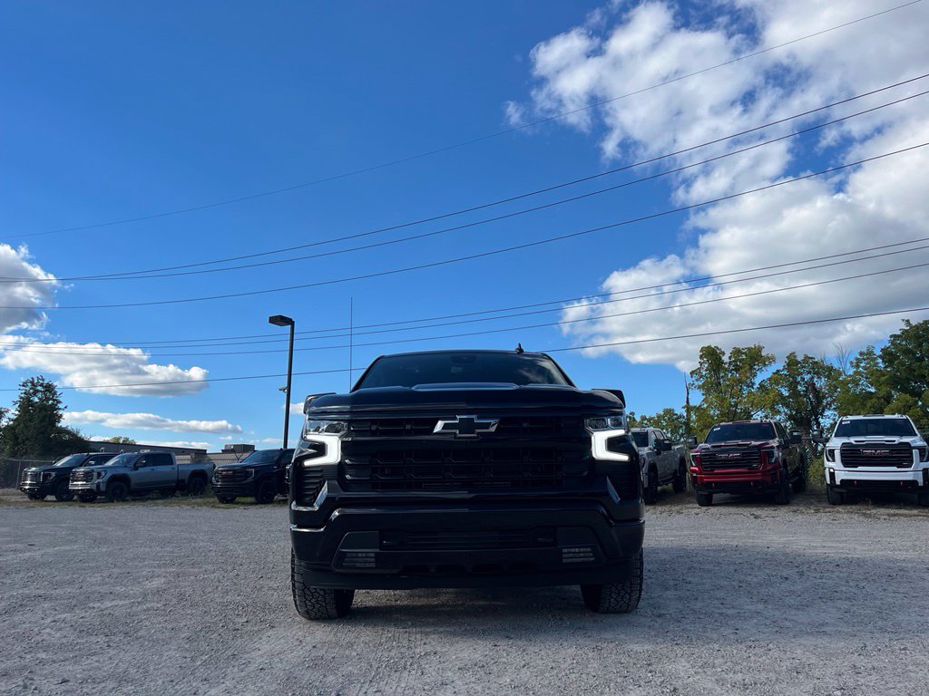 Used 2026 Chevrolet Silverado 1500 RST AWD/4WD image 3