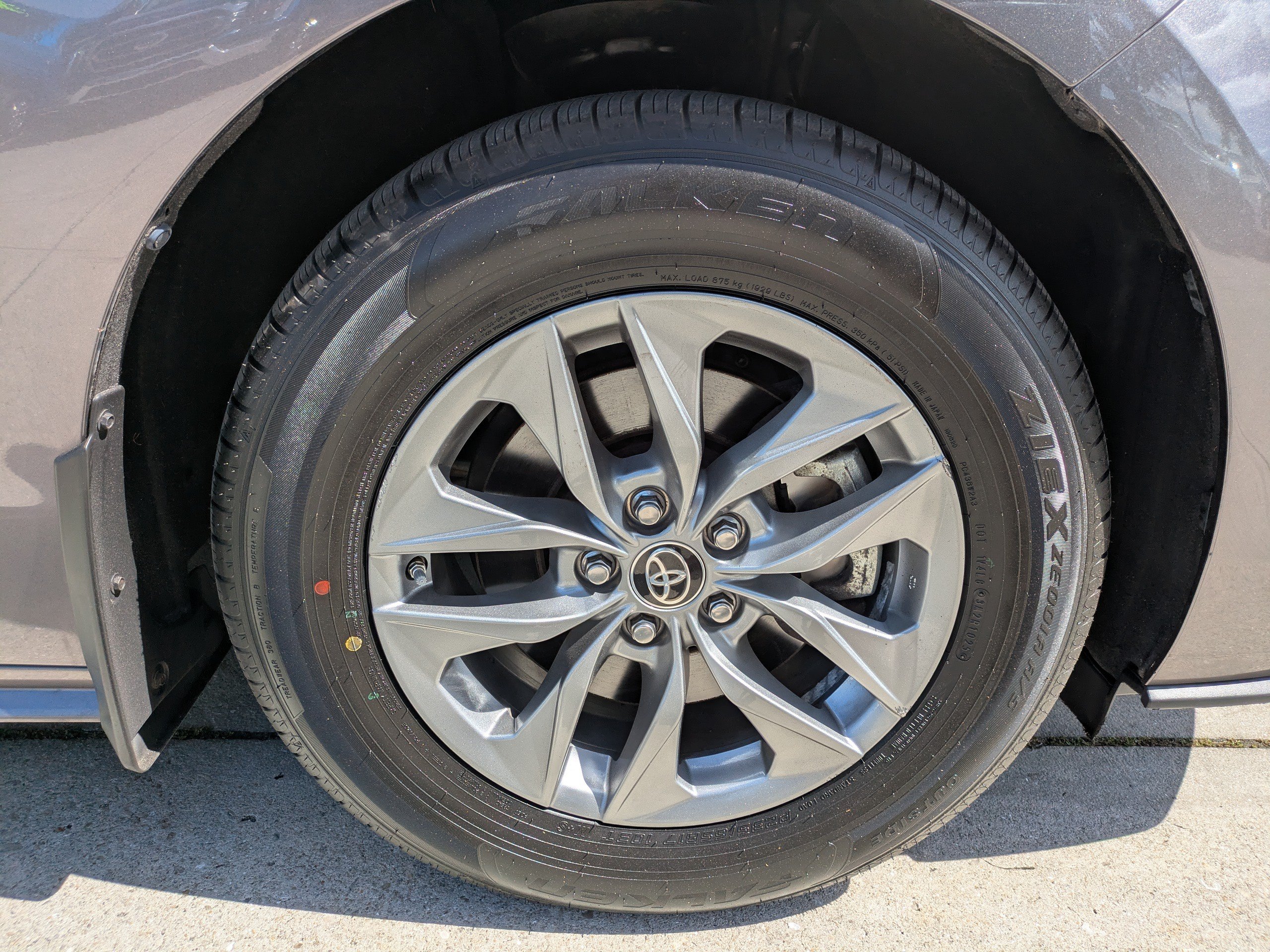 Used 2022 Toyota Sienna XLE AWD/4WD image 11