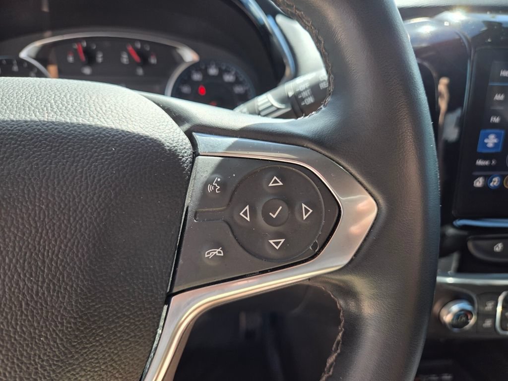 Used 2023 Chevrolet Traverse LT FWD image 32
