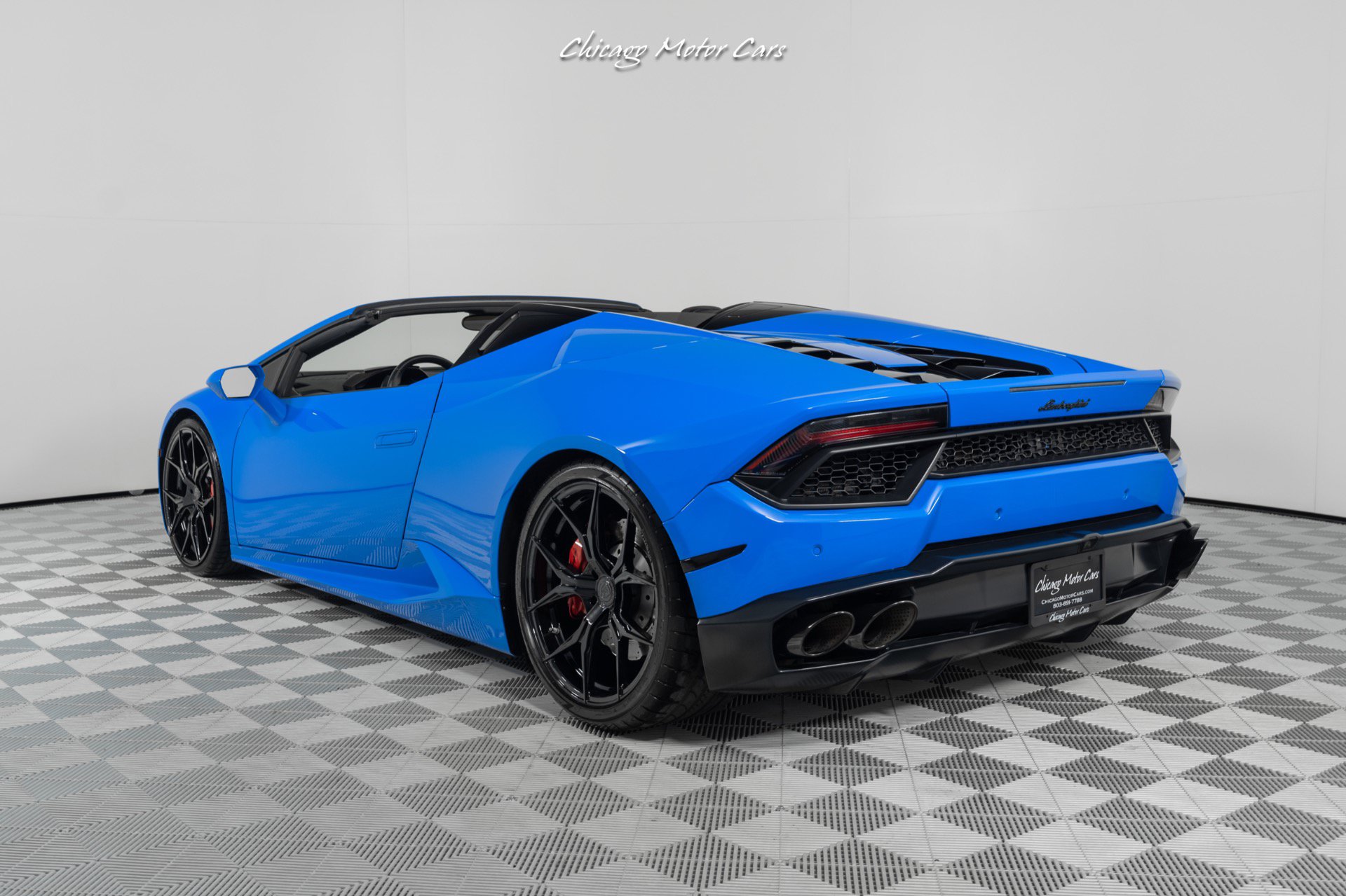 Used 2017 Lamborghini Huracan LP 580-2 RWD image 5