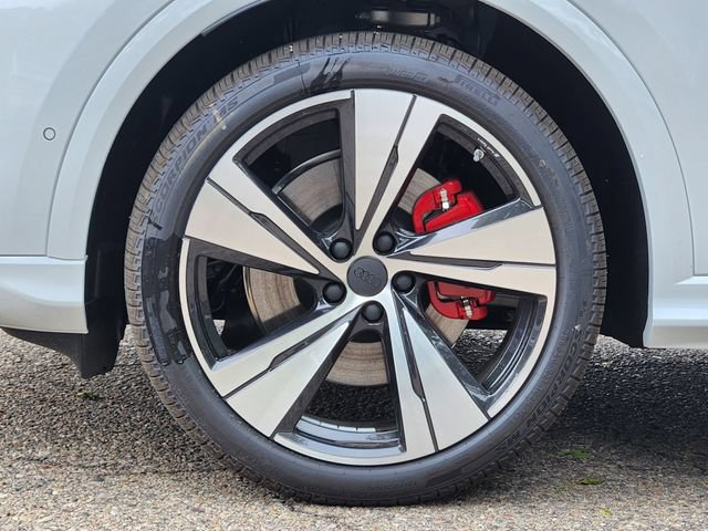 New 2026 Audi SQ5 Premium Plus AWD/4WD image 9