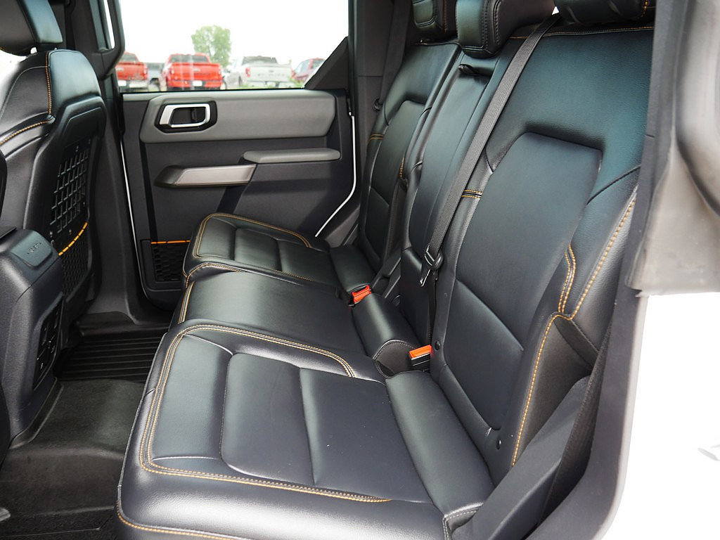 Used 2023 Ford Bronco Badlands AWD/4WD image 17