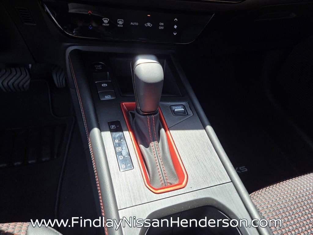 Used 2025 Nissan Kicks SR AWD/4WD image 30