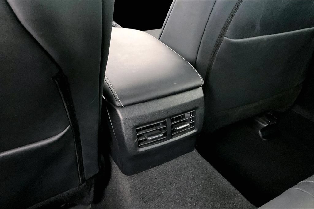 Used 2025 Lexus IS 500 w/ Accessory Package RWD image 30