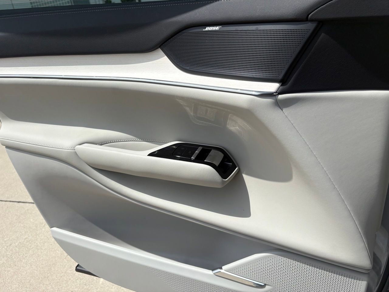 New 2026 Volvo EX90 Plus RWD image 14