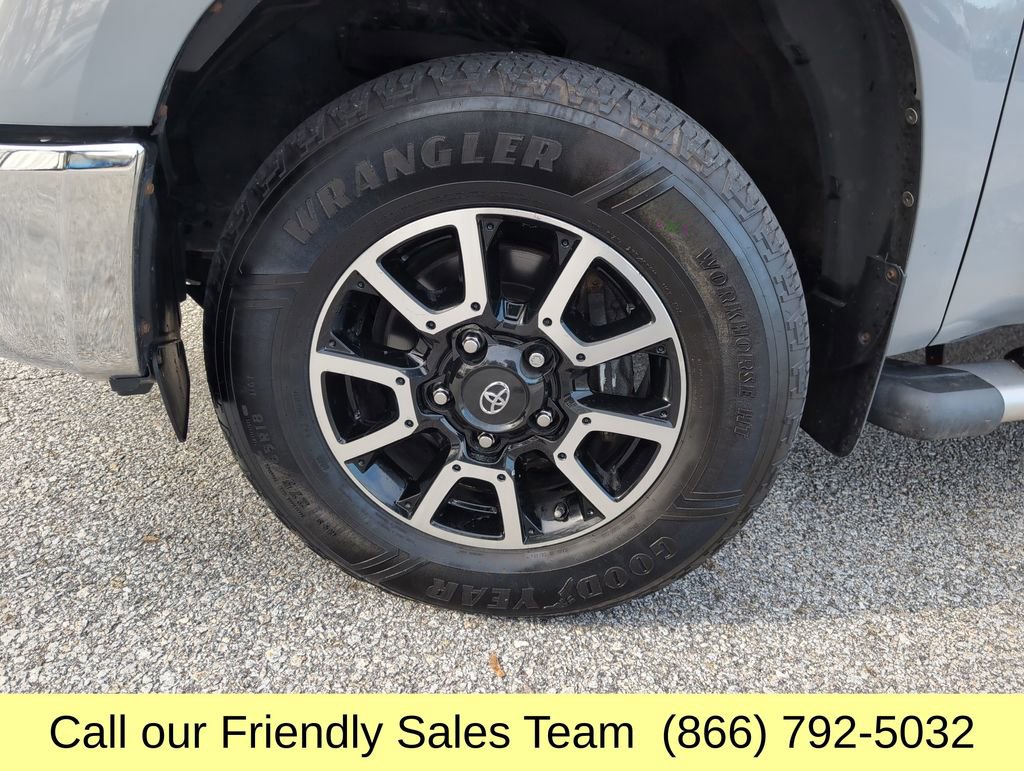 Used 2018 Toyota Tundra Limited w/ Limited Premium Package image 26