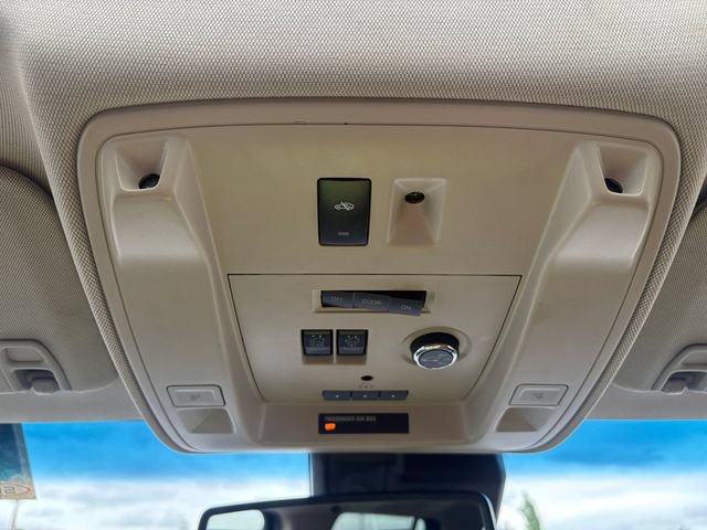 Used 2016 Cadillac Escalade Premium AWD/4WD image 24