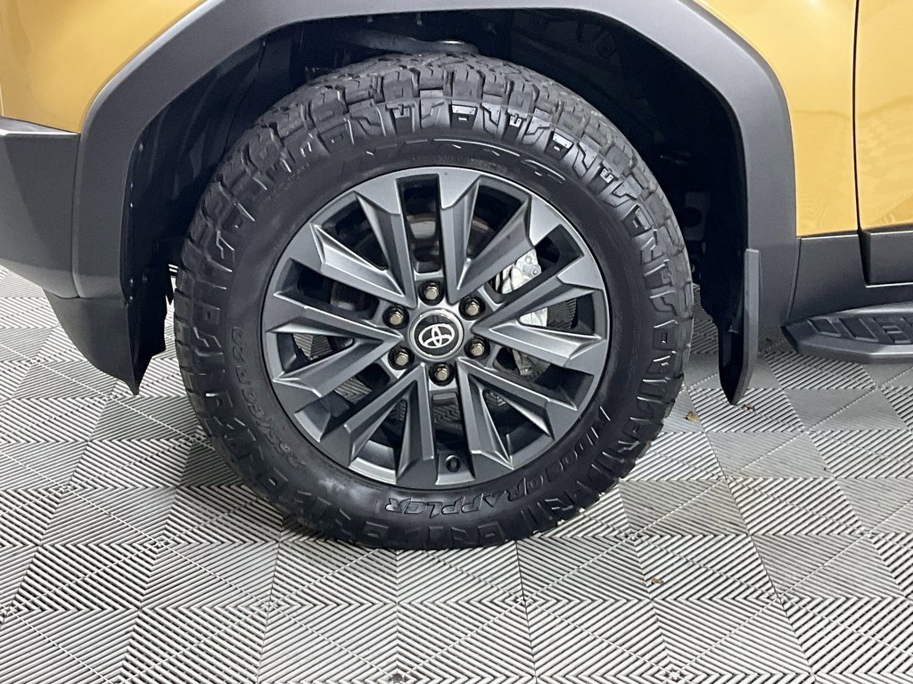 Used 2024 Toyota Land Cruiser image 29