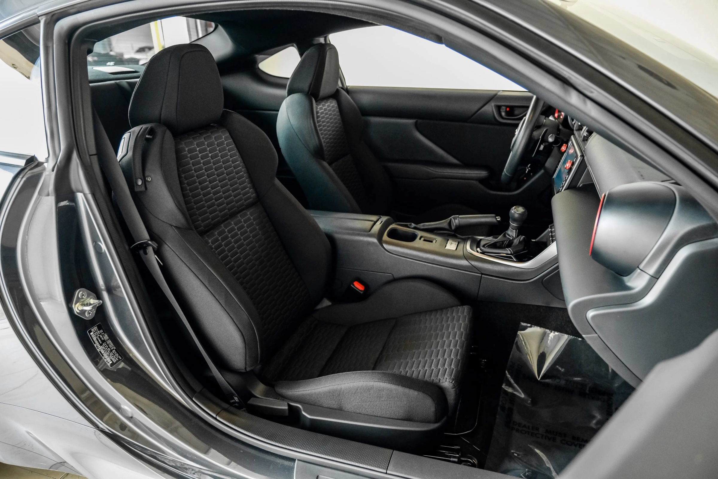 Used 2024 Toyota GR86 RWD image 31