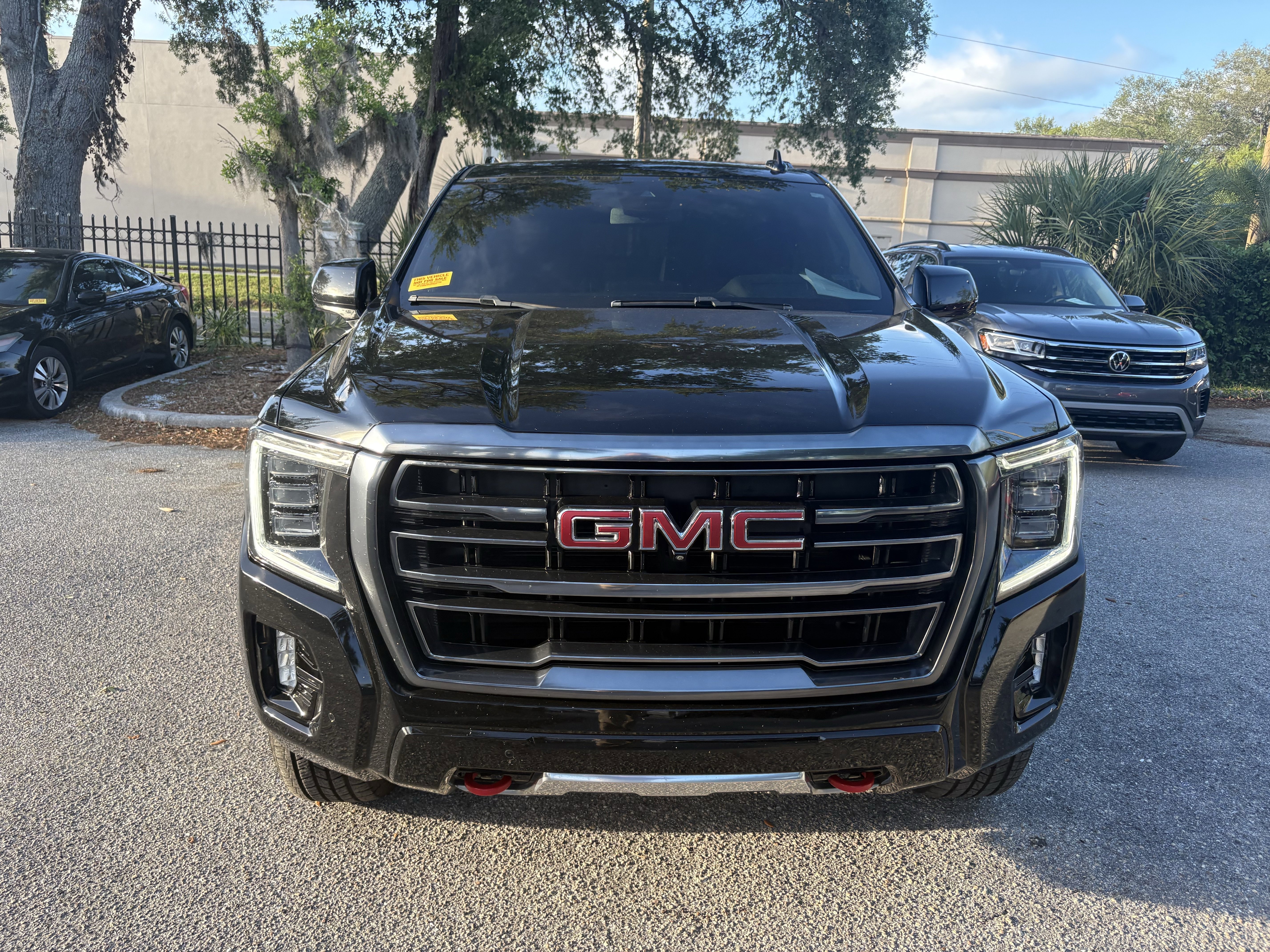 Used 2023 GMC Yukon XL AT4 w/ AT4 Premium Plus Package image 2