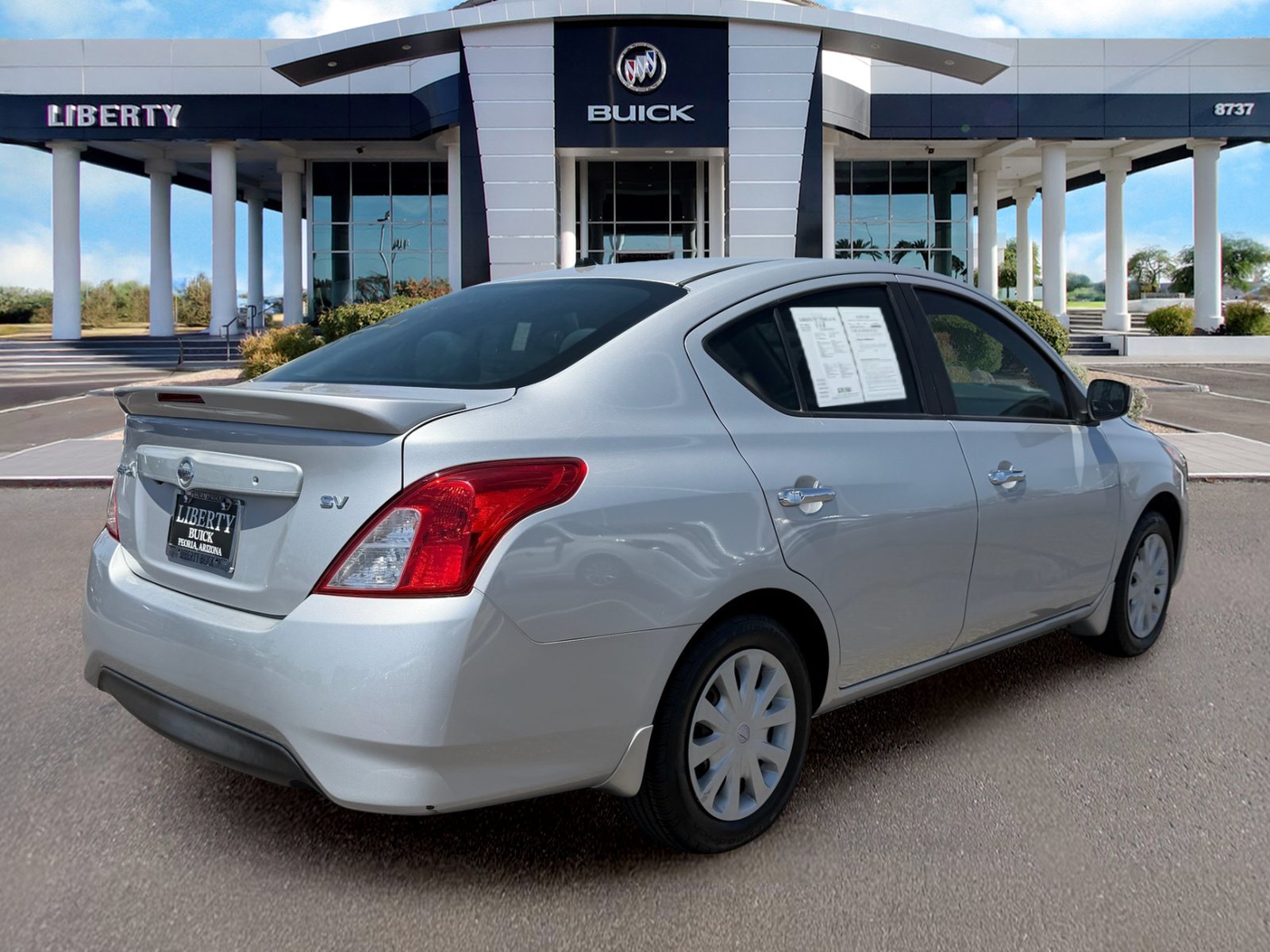 Used 2019 Nissan Versa SV FWD image 3