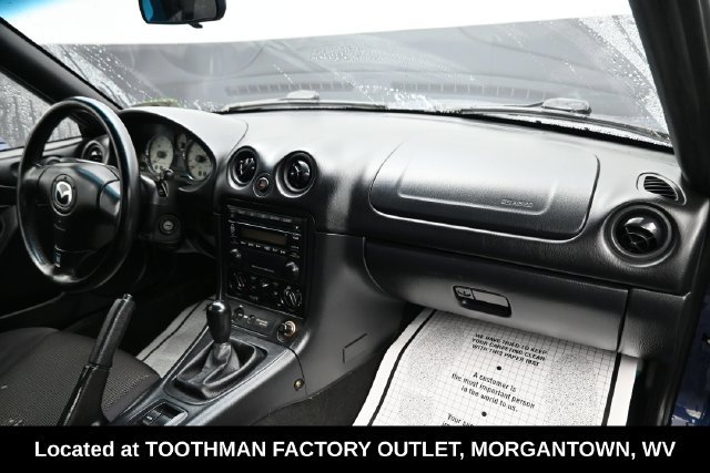 Used 2001 MAZDA MX-5 Miata RWD image 8