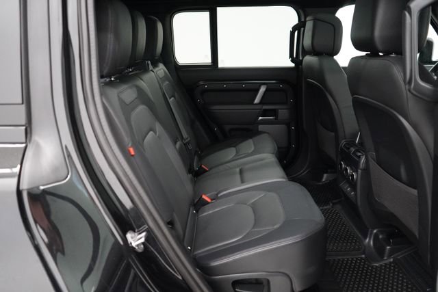Used 2024 Land Rover Defender 110 X-Dynamic SE AWD/4WD image 57
