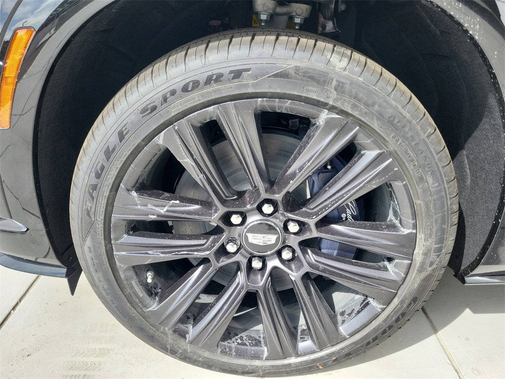 New 2026 Cadillac Vistiq Platinum image 6