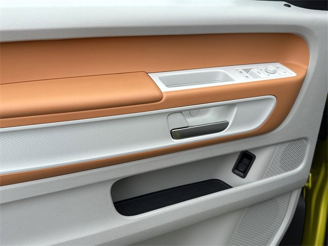 Certified 2025 Volkswagen ID. Buzz 1st Edition image 9