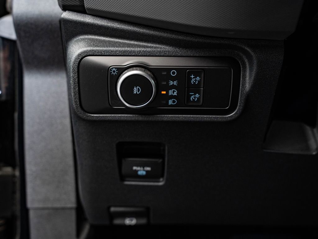Used 2024 Ford Bronco Big Bend image 38