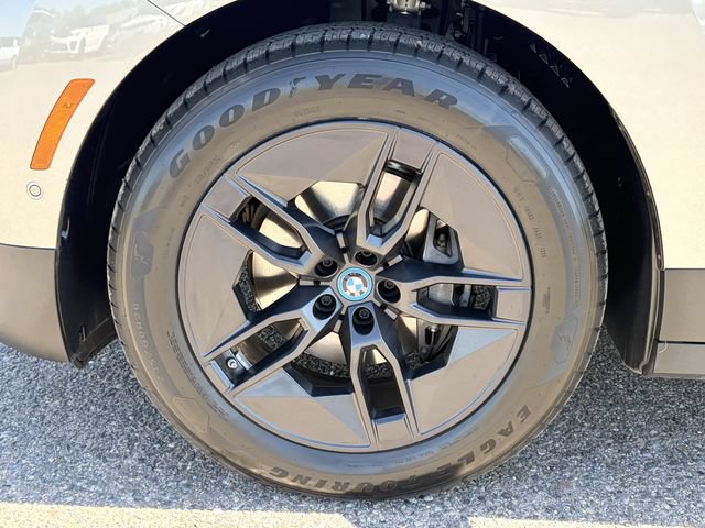Certified 2024 BMW iX xDrive50 w/ Convenience Package AWD/4WD image 11