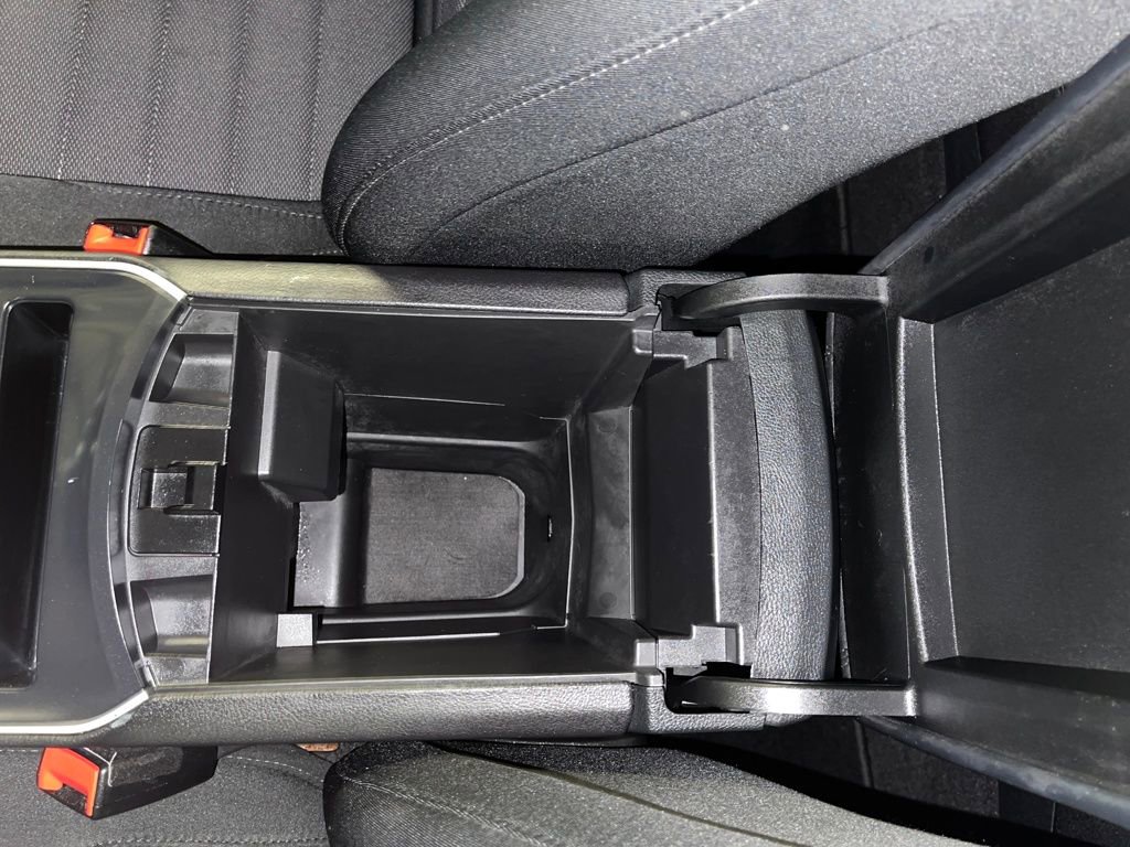 Used 2022 Ford Edge SE w/ Black Appearance Package image 25