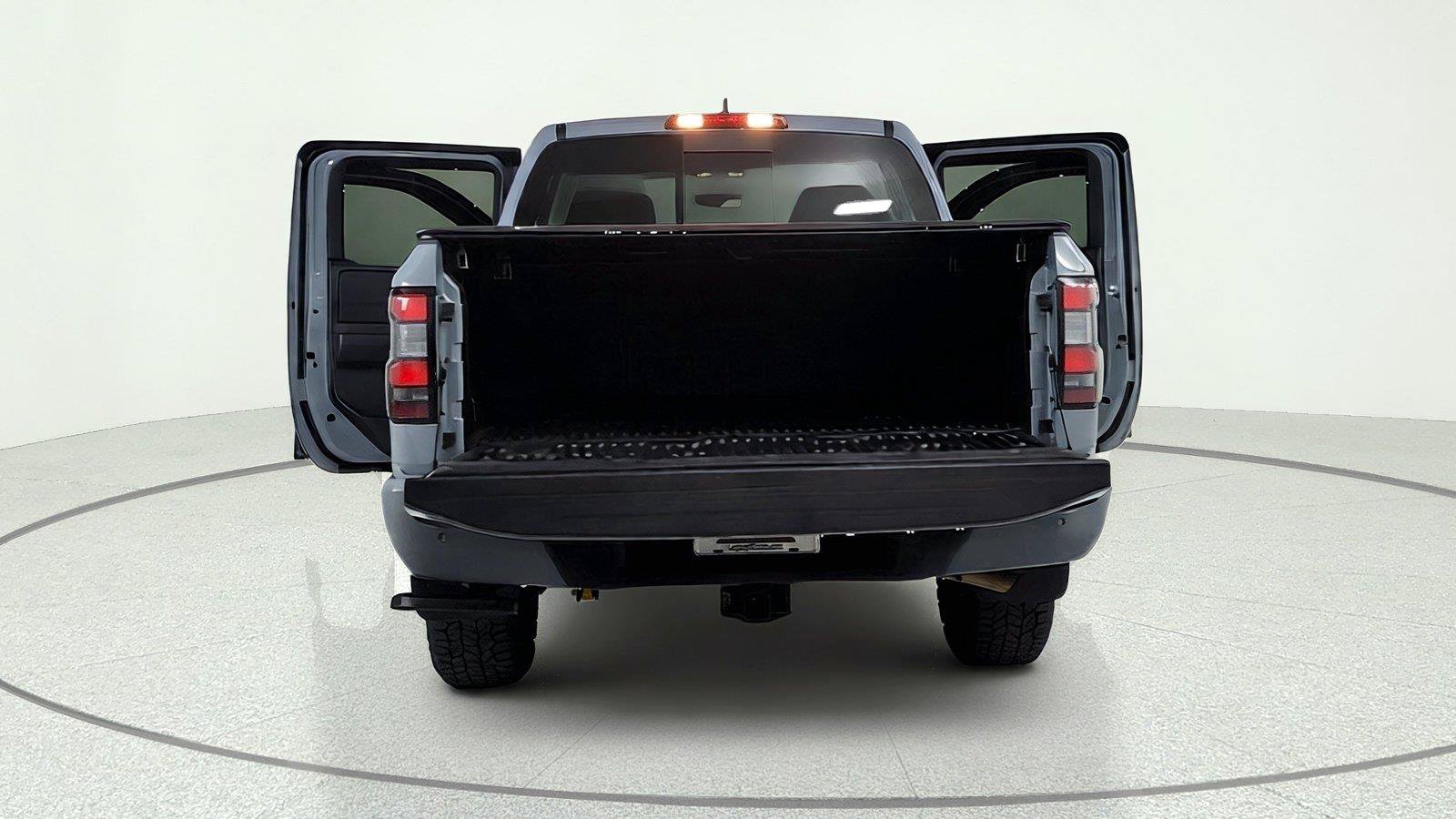 Certified 2026 Nissan Frontier PRO-4X w/ Tow Package AWD/4WD image 13