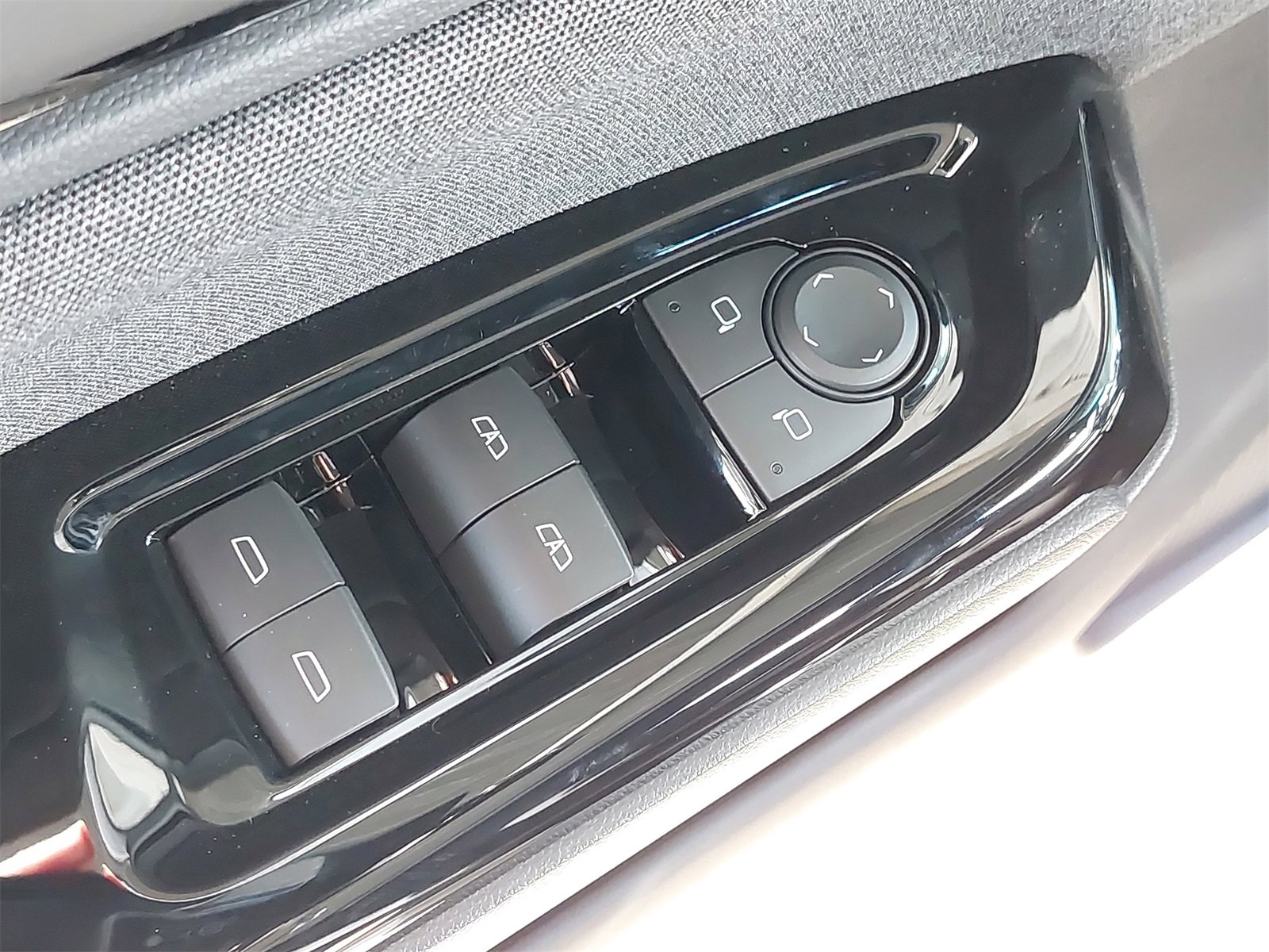 New 2025 Honda Prologue EX image 27