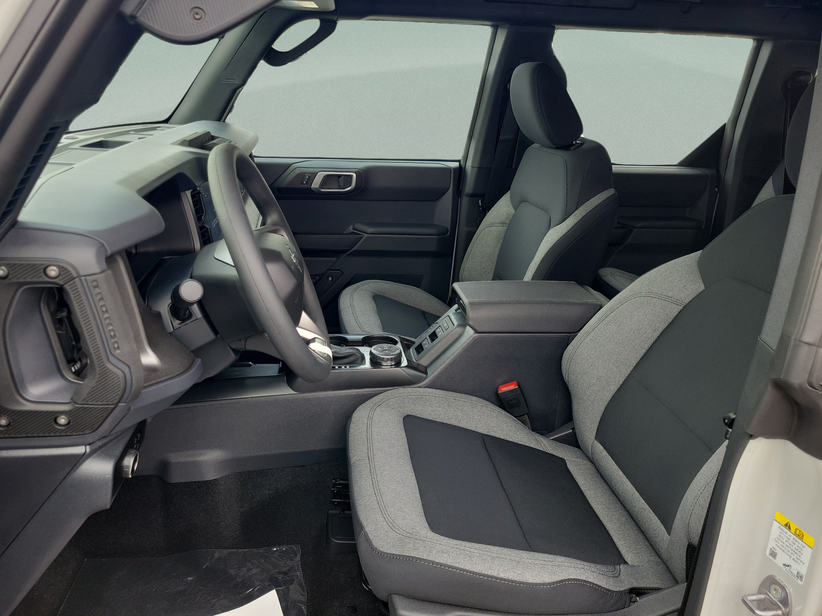 New 2026 Ford Bronco 4-Door AWD/4WD image 17