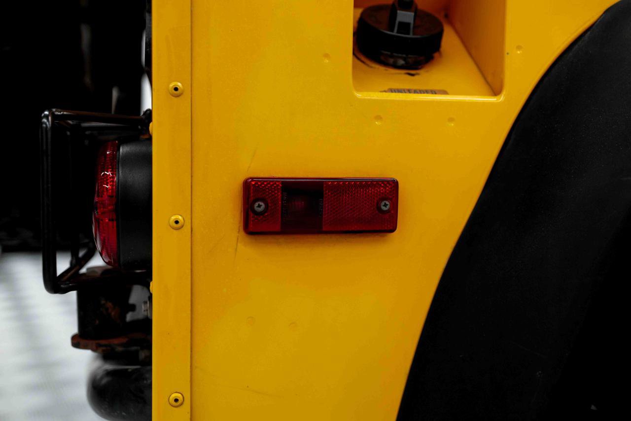 Used 1997 Land Rover Defender 90 AWD/4WD image 25