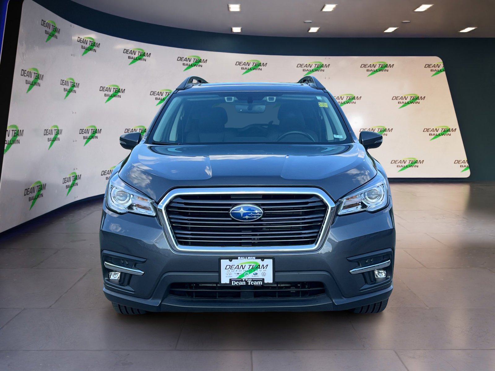 Used 2022 Subaru Ascent Limited w/ Technology Package image 2