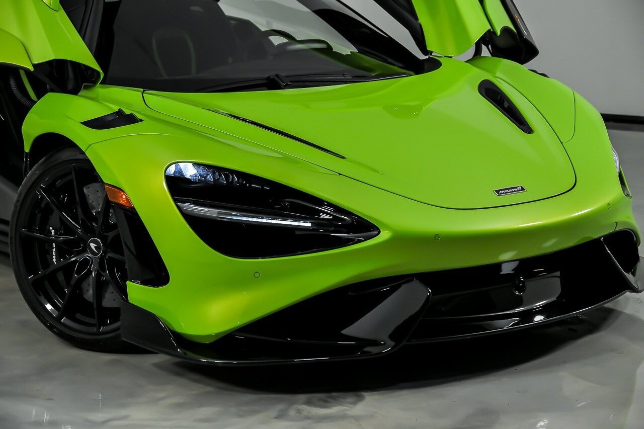 Used 2021 McLaren 765LT RWD image 3