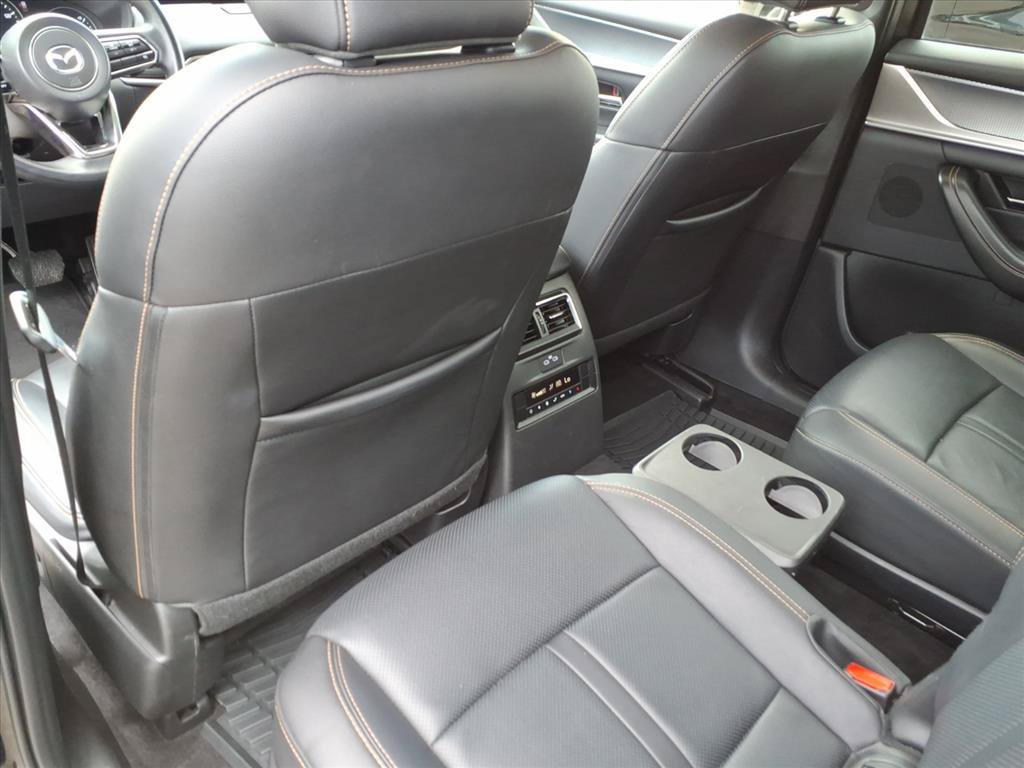 Used 2025 MAZDA CX-90 3.3 Turbo w/ Preferred Package AWD/4WD image 16