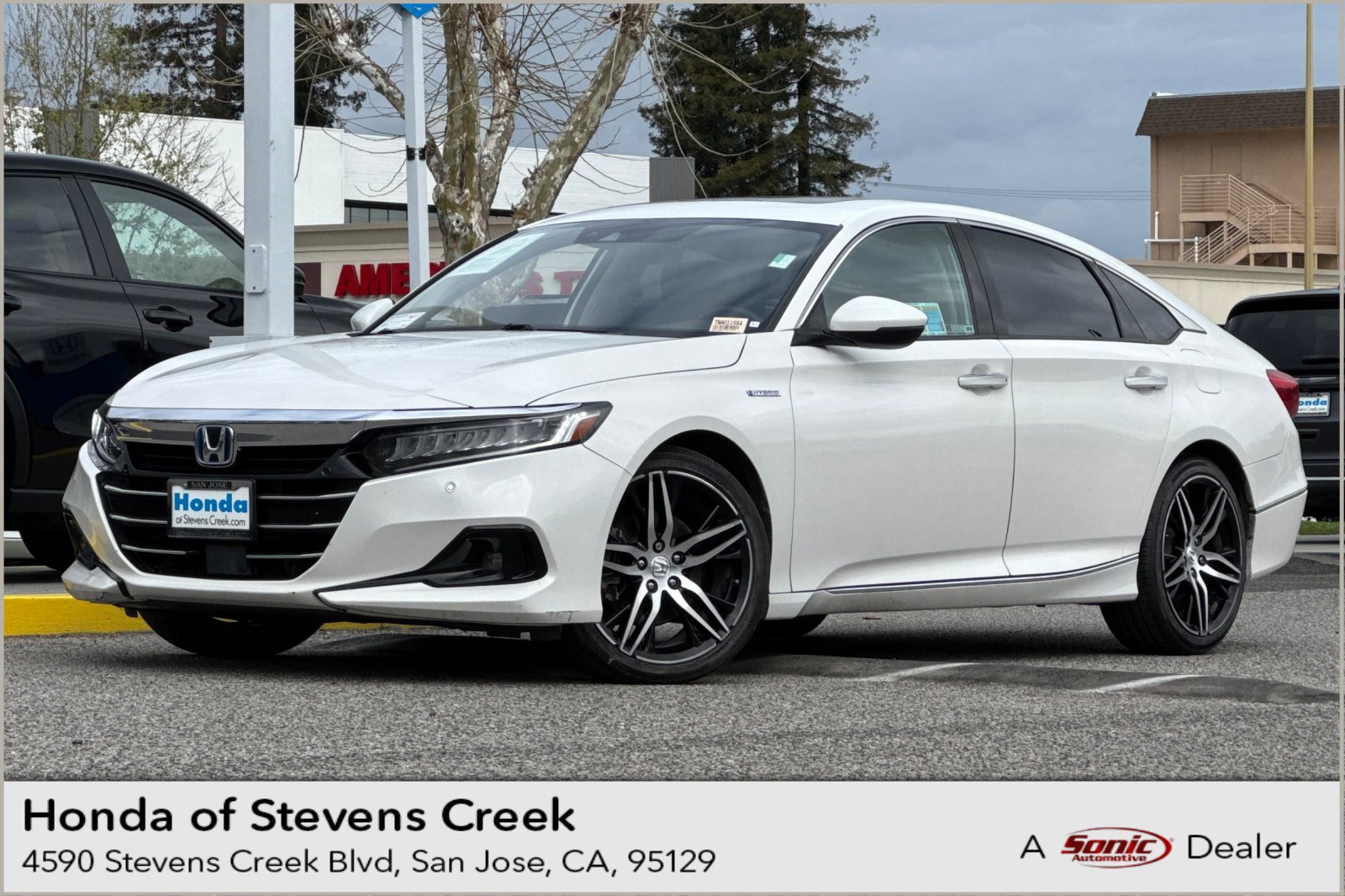 Used 2022 Honda Accord Touring image 1