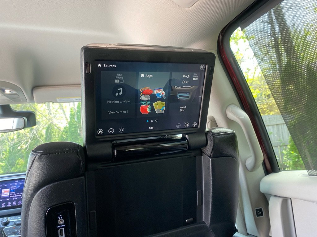 Used 2018 Chrysler Pacifica Touring-L Plus w/ Advanced Safetytec Group FWD image 21