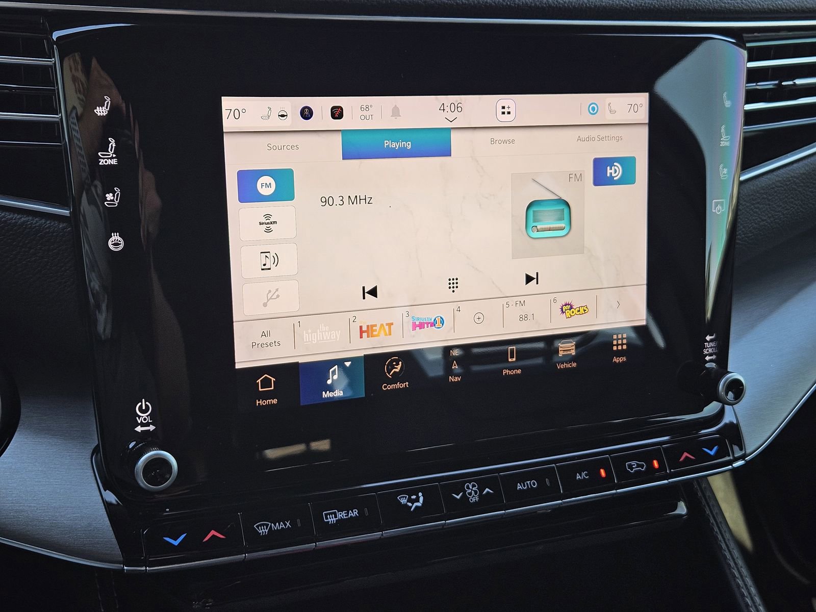 Used 2024 Jeep Wagoneer Series II image 17