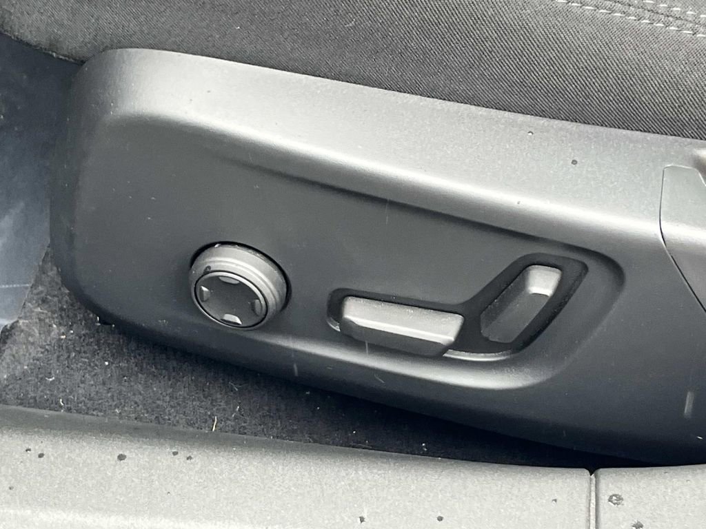 Used 2023 Polestar Polestar 2 w/ Pilot Pack image 24