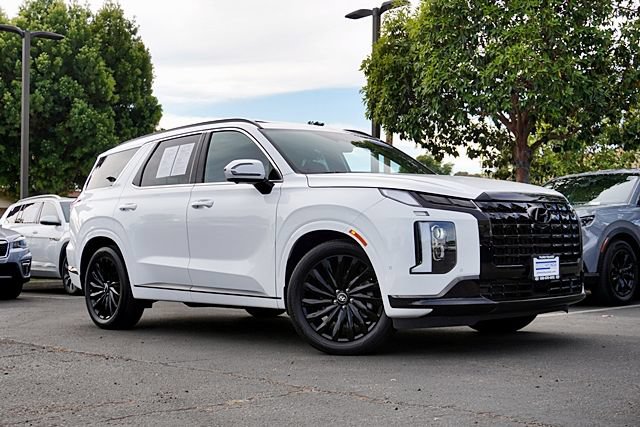 Certified 2025 Hyundai Palisade Calligraphy AWD/4WD image 2