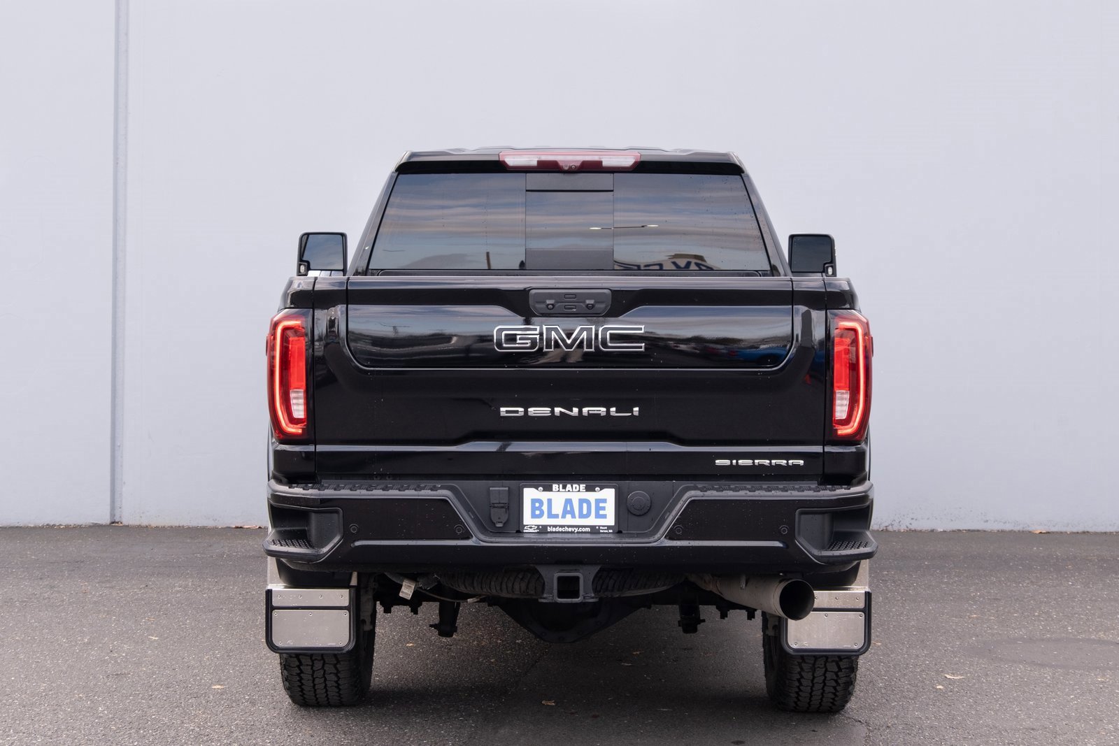 Used 2021 GMC Sierra 3500 Denali w/ Denali Black Diamond Edition image 26