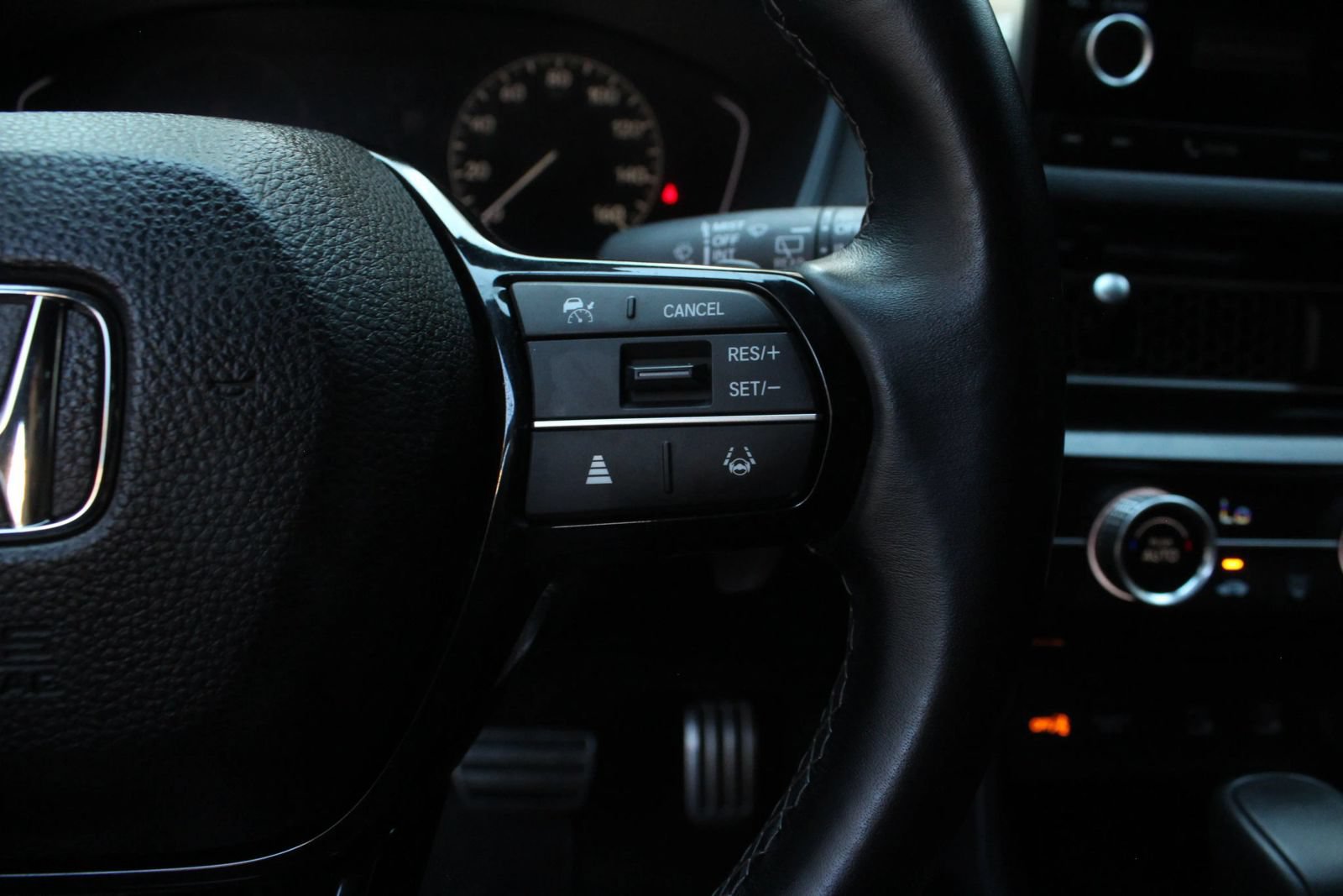 Used 2025 Honda Civic Sport image 27